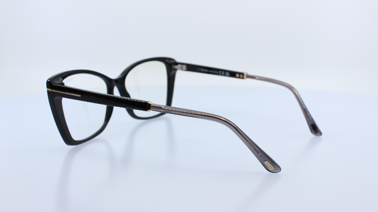 TOM FORD - FEKETE - 5893-B