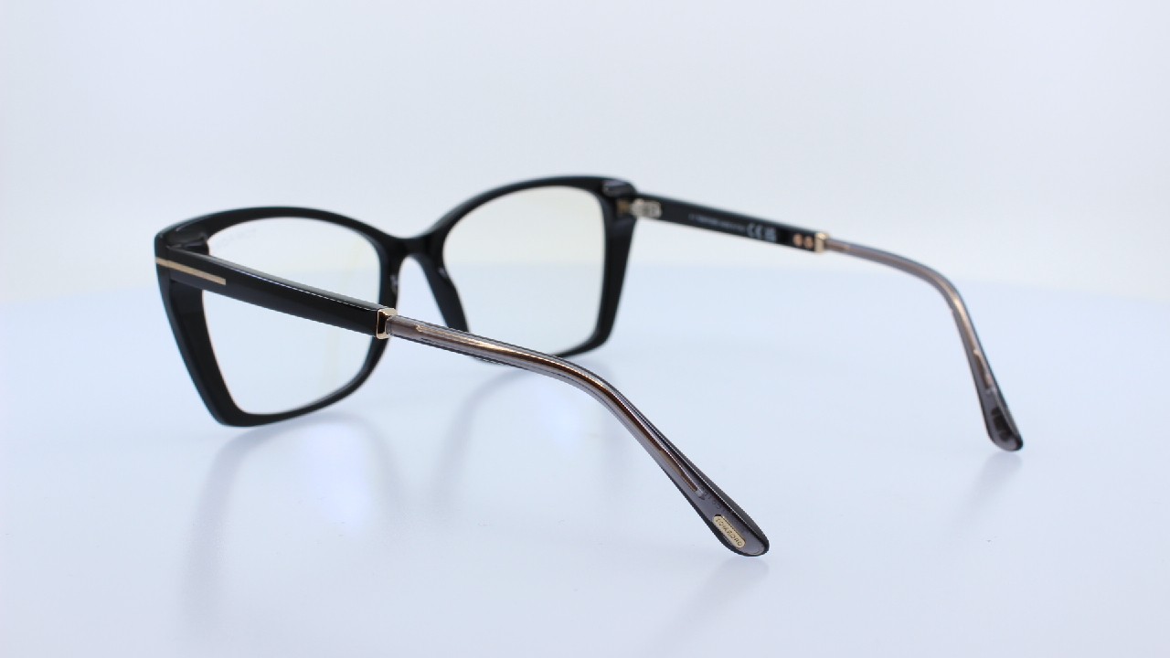 TOM FORD - FEKETE - 5893-B