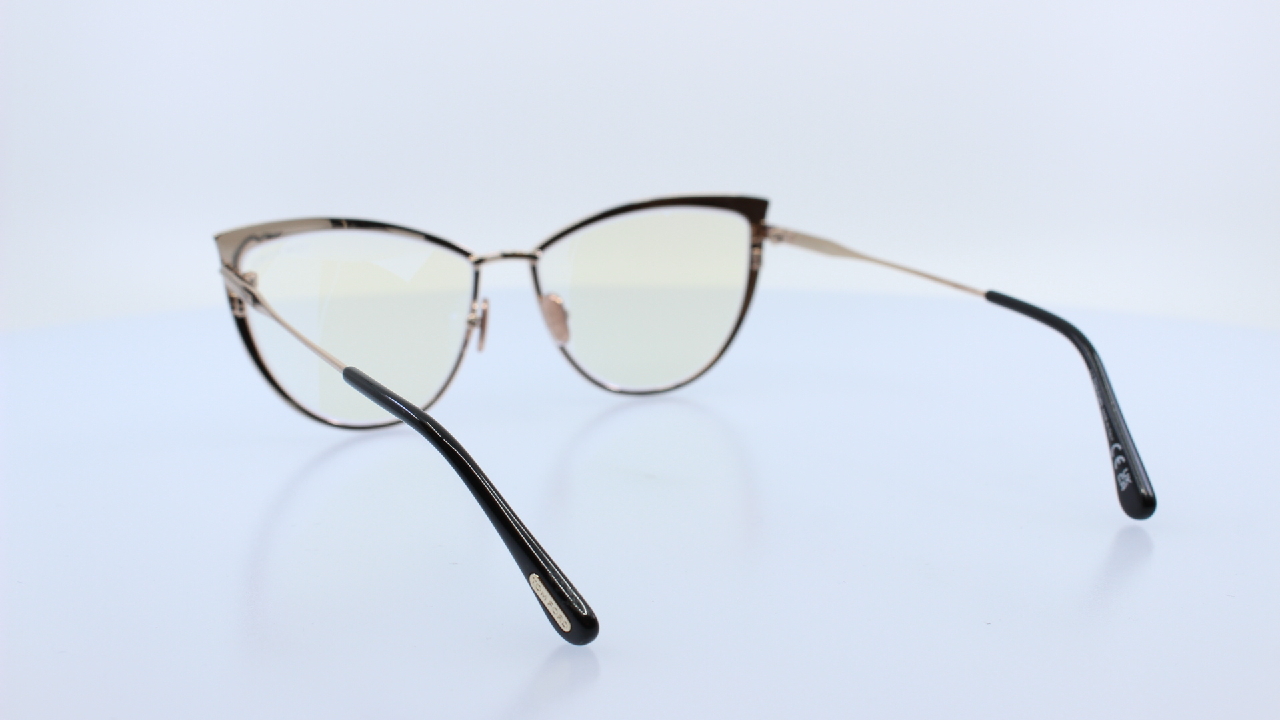 TOM FORD - FEKETE - 5877-B