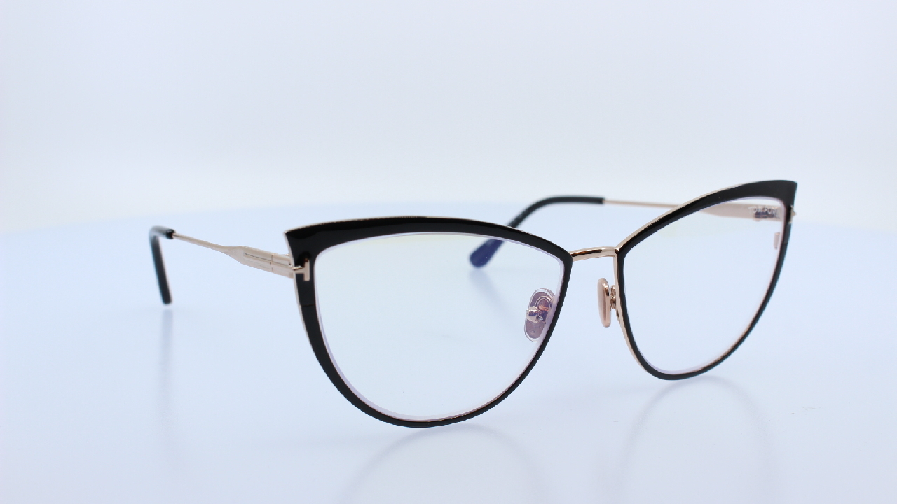 TOM FORD - FEKETE - 5877-B