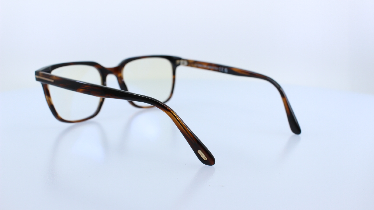 TOM FORD - BARNA - 5818