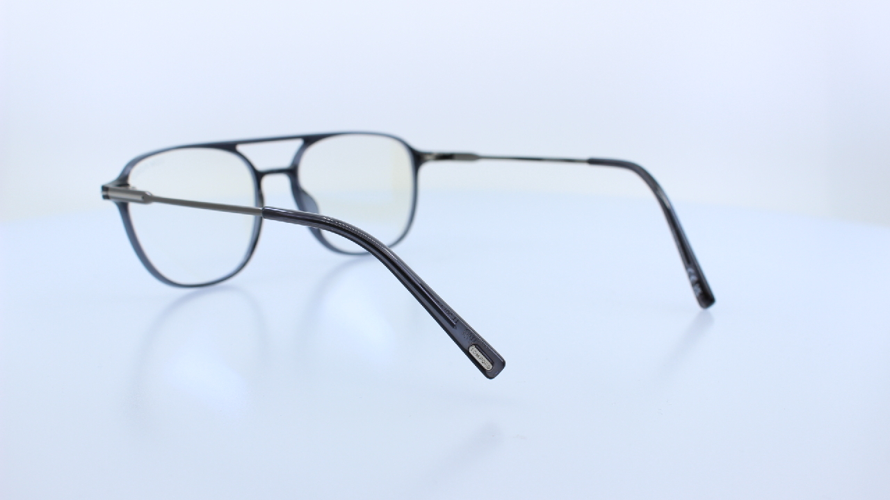 TOM FORD - SZÜRKE - 5874-B