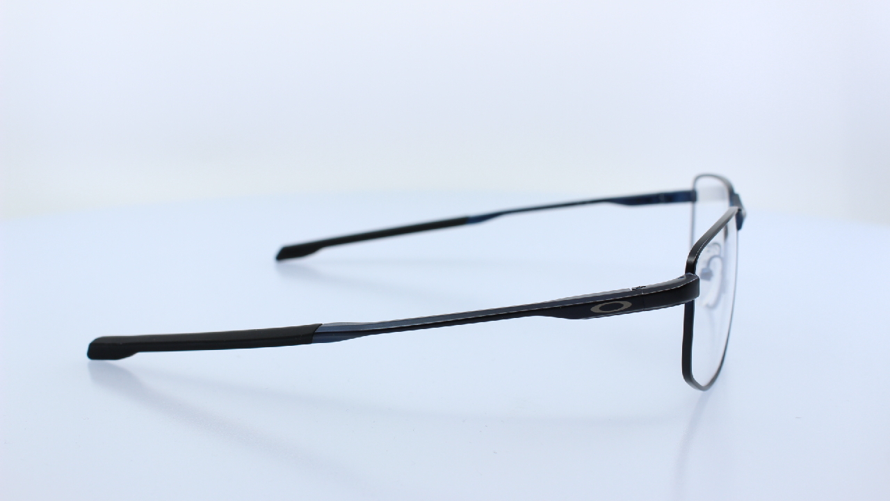 OAKLEY - FEKETE - OX3012