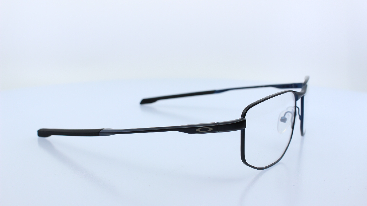 OAKLEY - FEKETE - OX3012