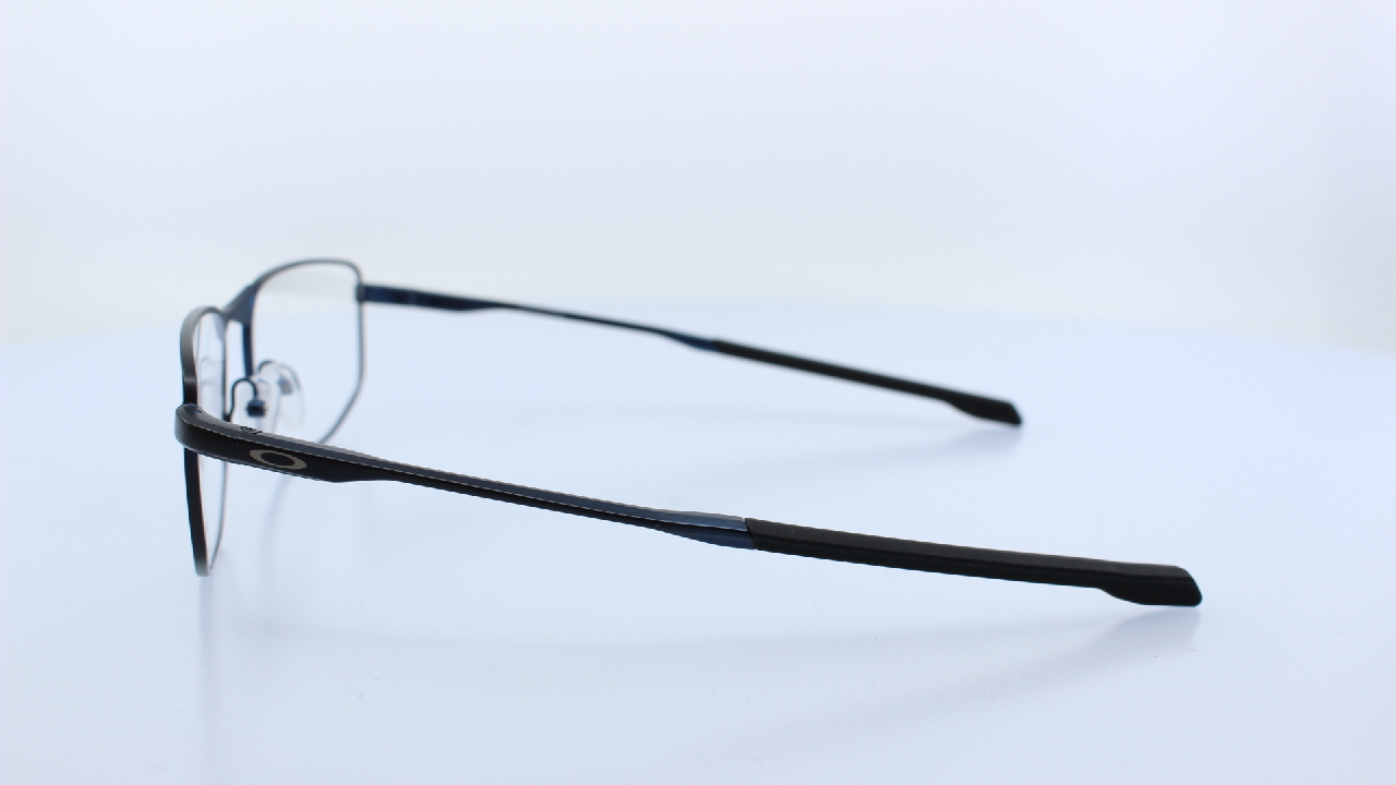 OAKLEY - FEKETE - OX3012