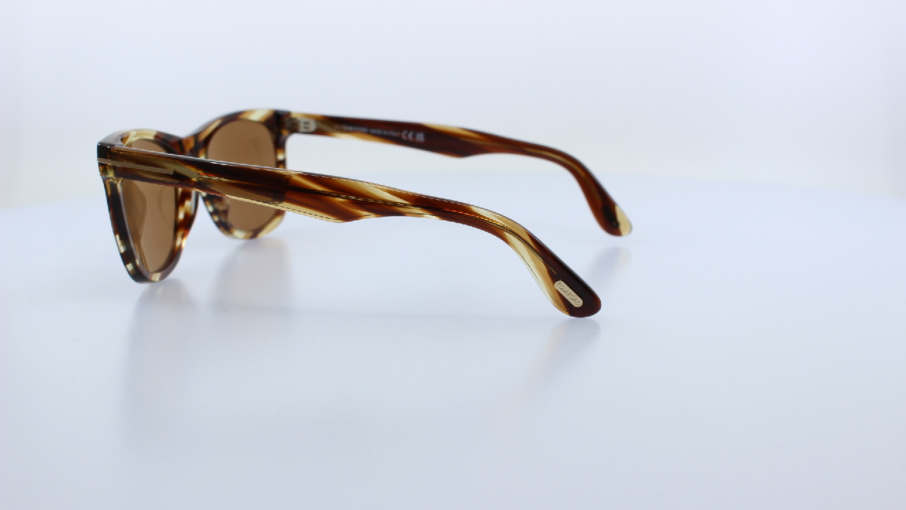 TOM FORD - BARNA - 1099
