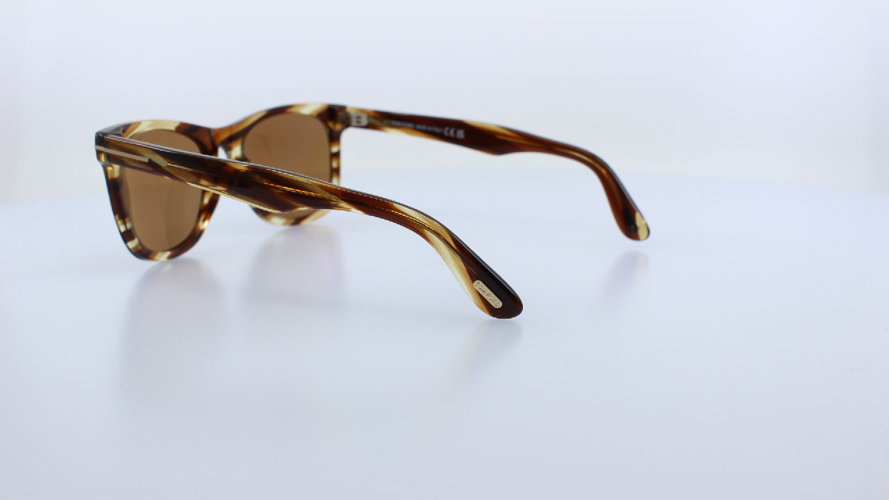TOM FORD - BARNA - 1099