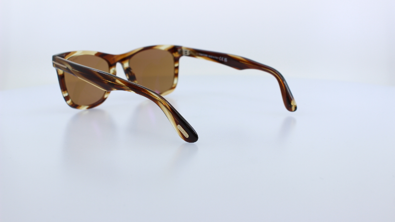 TOM FORD - BARNA - 1099