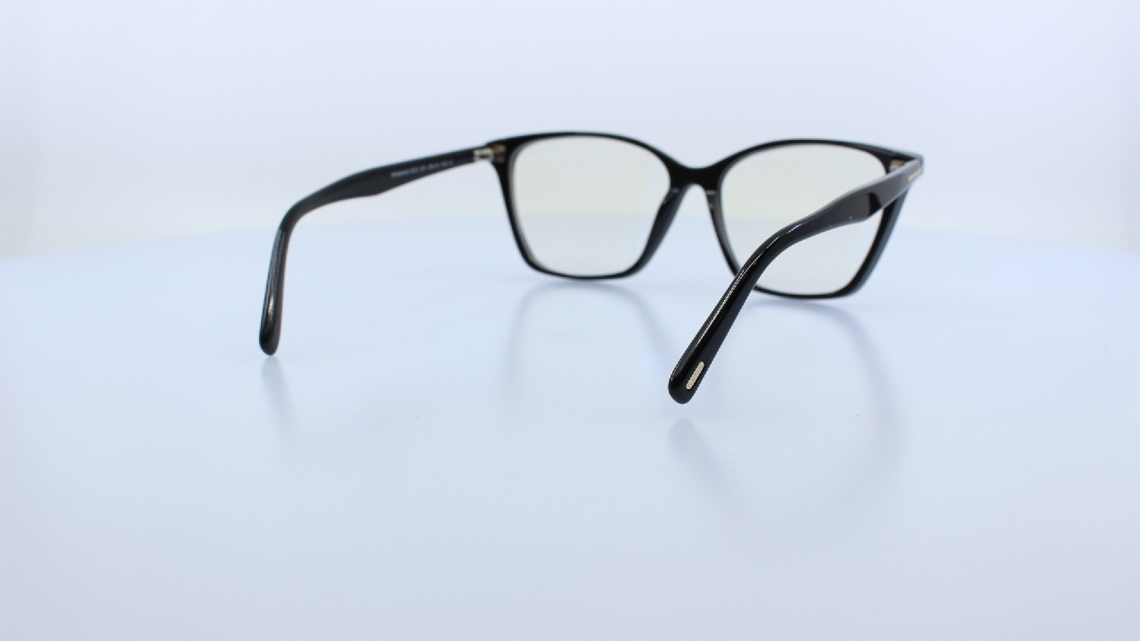 TOM FORD - FEKETE - 5949-B
