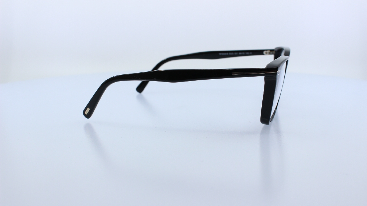 TOM FORD - FEKETE - 5949-B