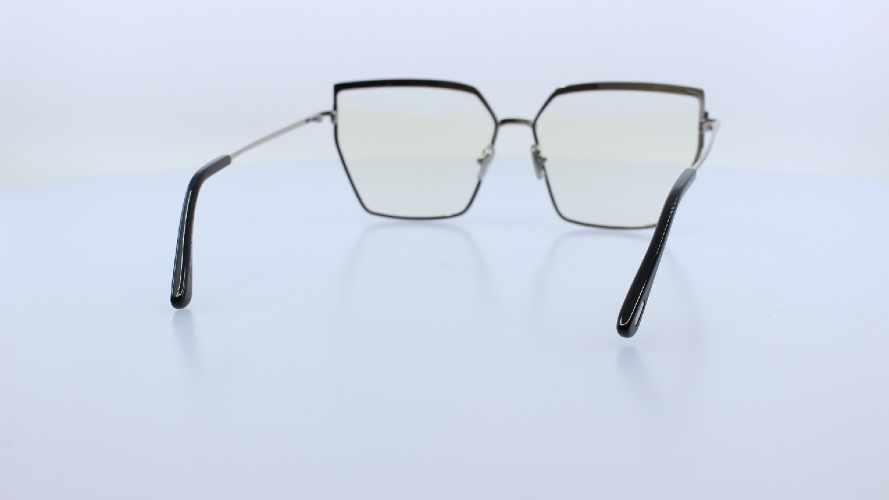 TOM FORD - EZÜST - 5946-B
