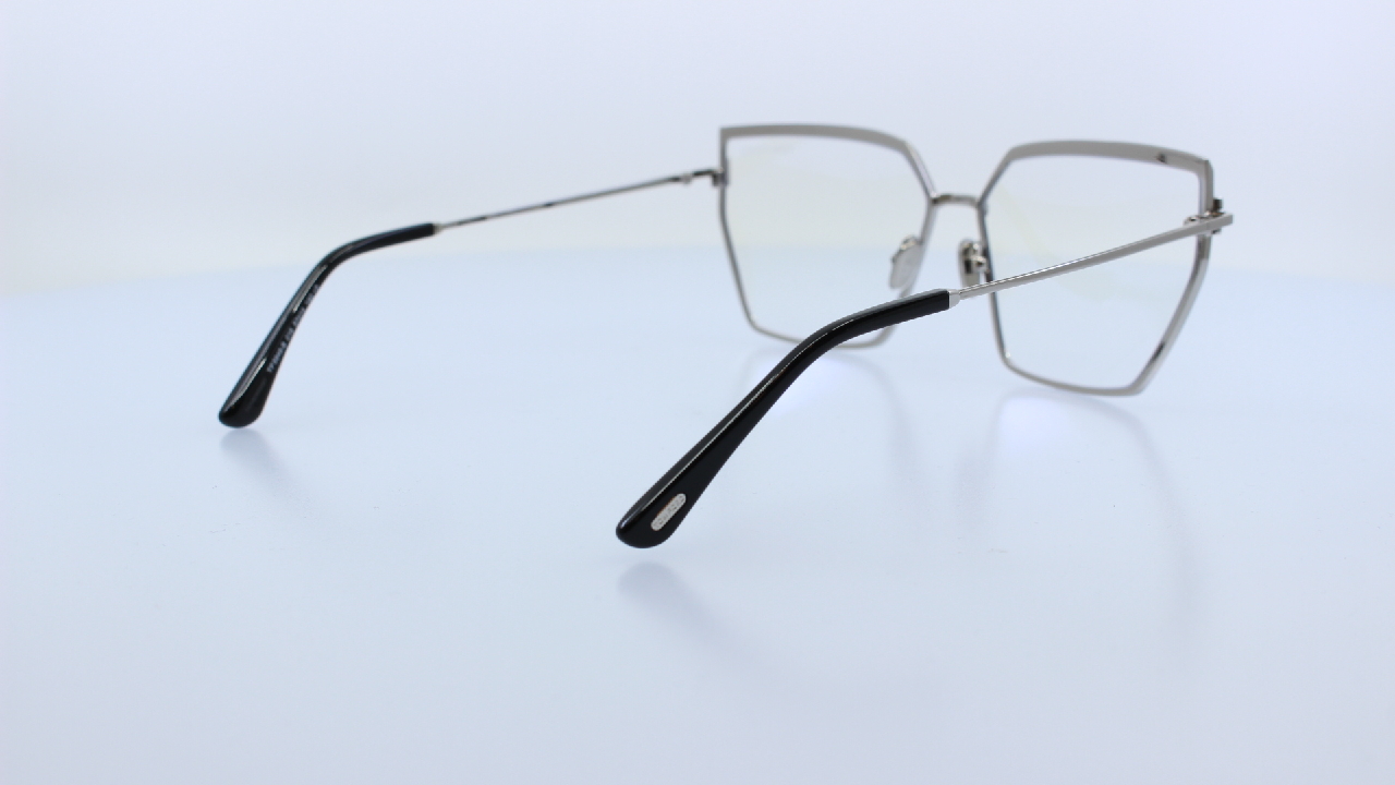 TOM FORD - EZÜST - 5946-B