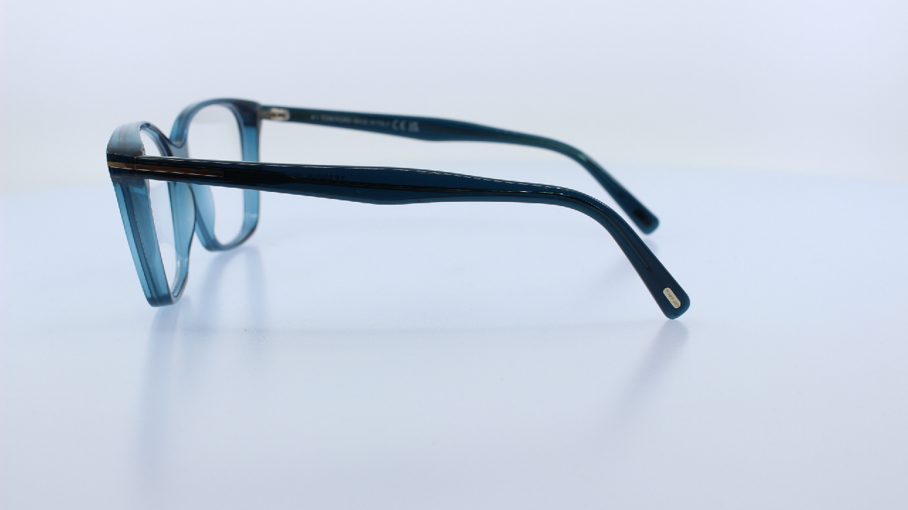 TOM FORD - KÉK - 5949-B