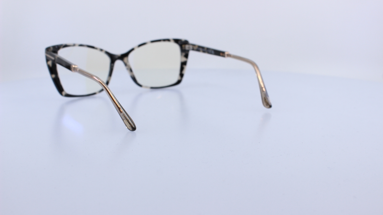 TOM FORD - FEKETE - 5893-B