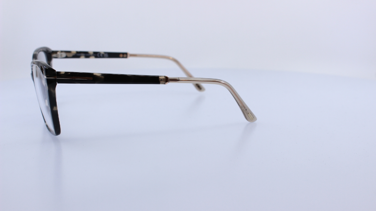 TOM FORD - FEKETE - 5893-B