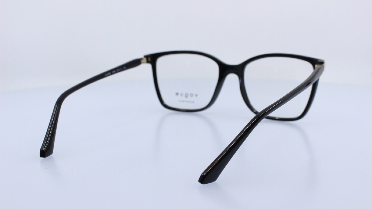 VOGUE - FEKETE - VO5654