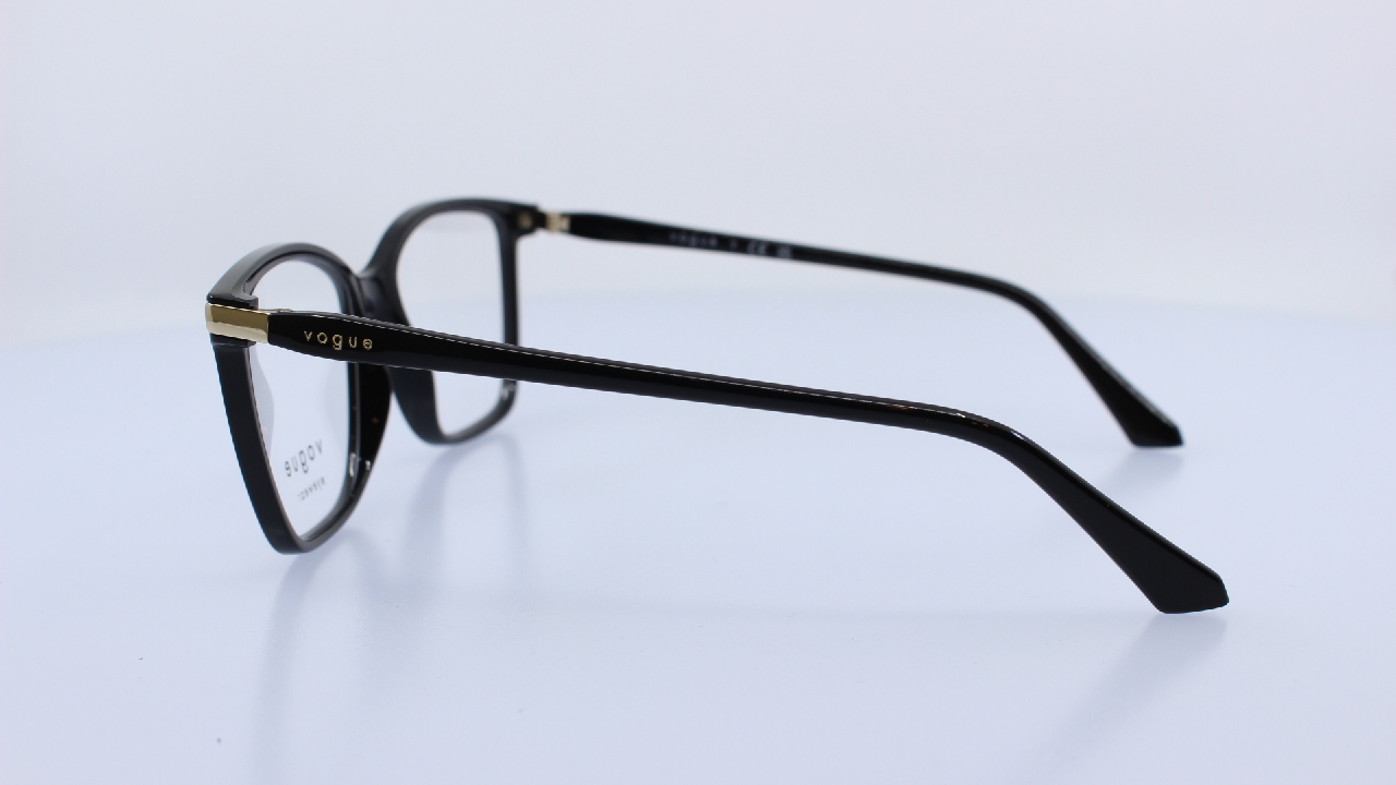 VOGUE - FEKETE - VO5654