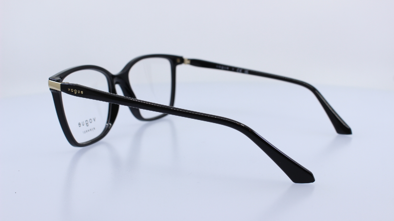 VOGUE - FEKETE - VO5654