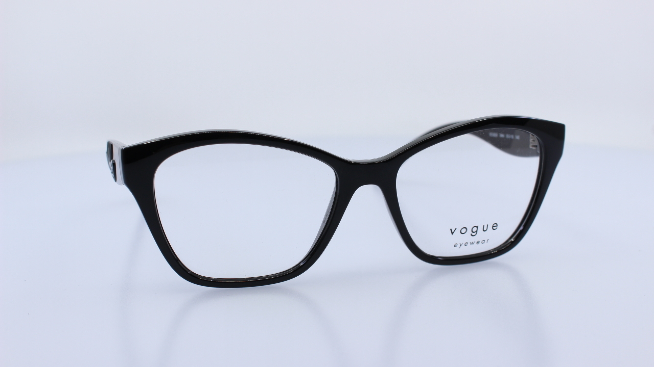 VOGUE - FEKETE - VO5628