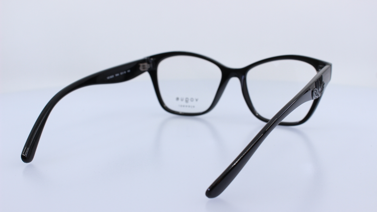 VOGUE - FEKETE - VO5628