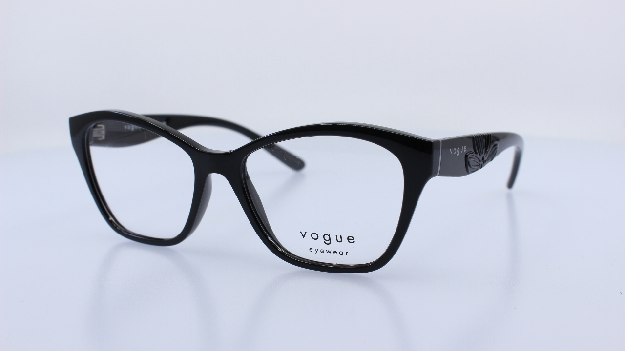 VOGUE - FEKETE - VO5628