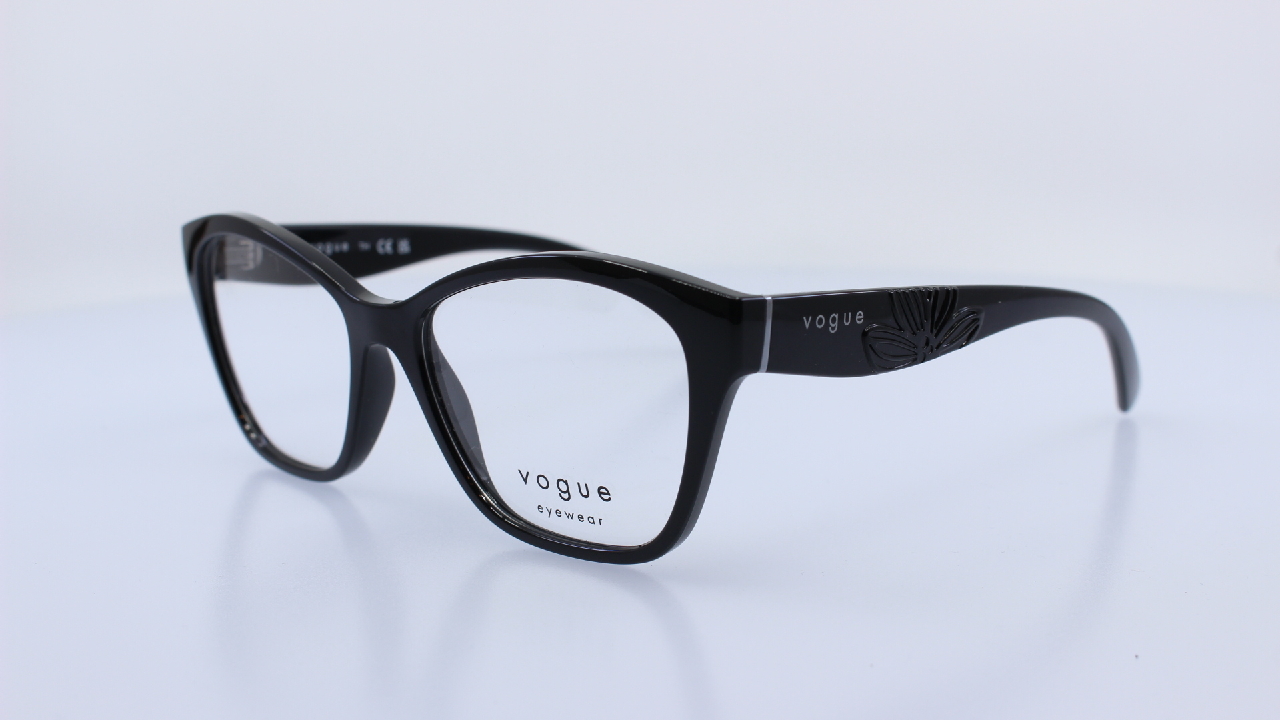 VOGUE - FEKETE - VO5628