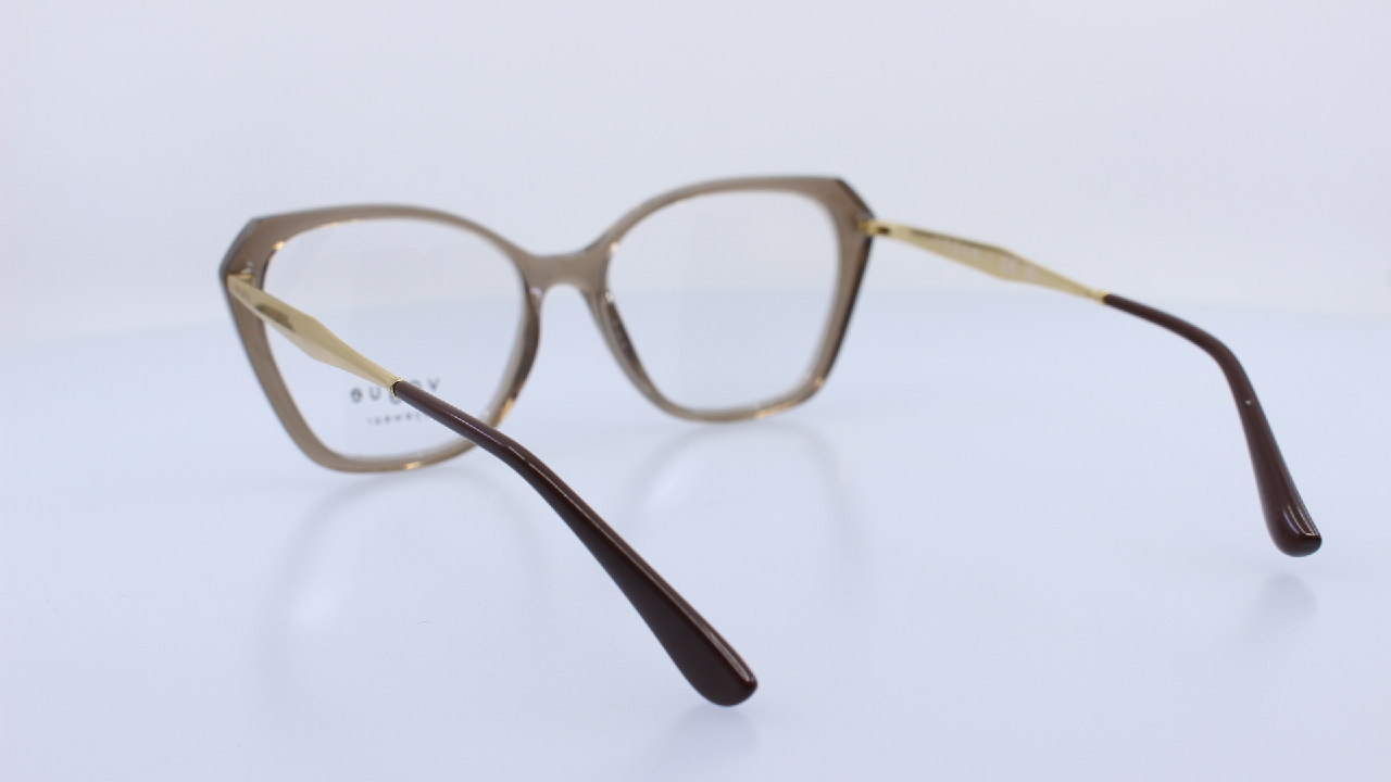 VOGUE - BARNA - VO5522