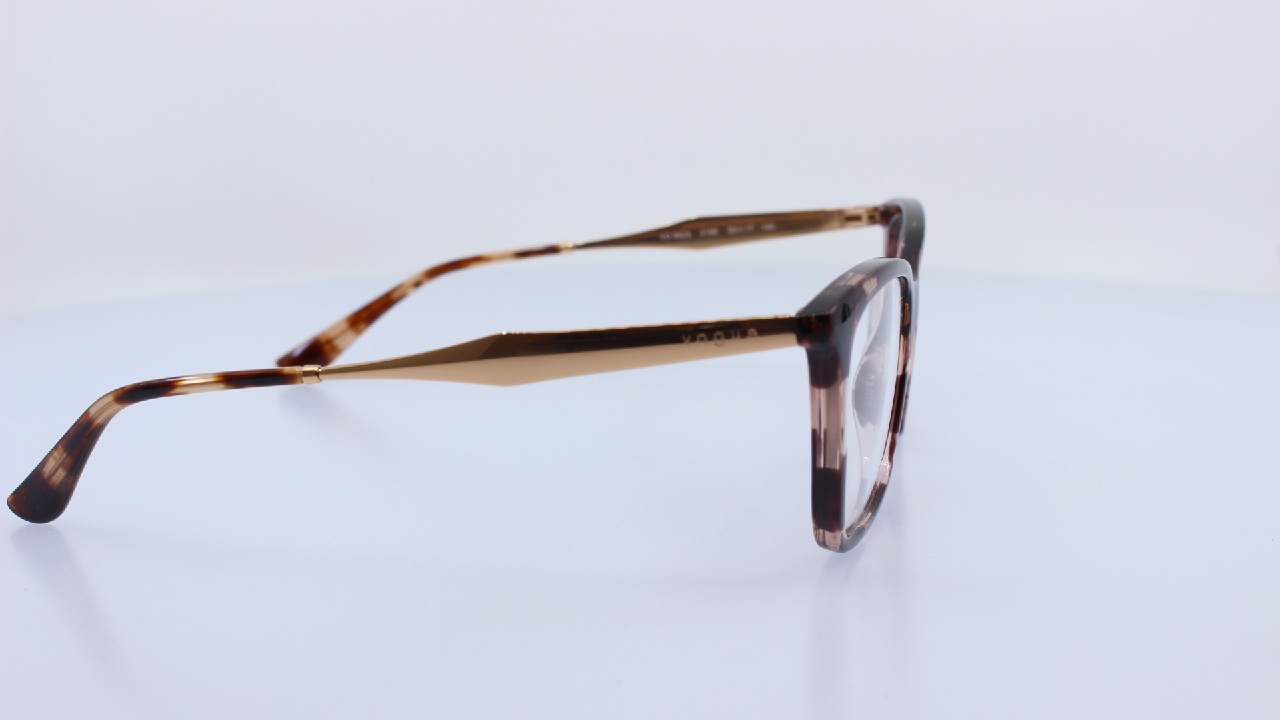 VOGUE - BARNA - VO5624