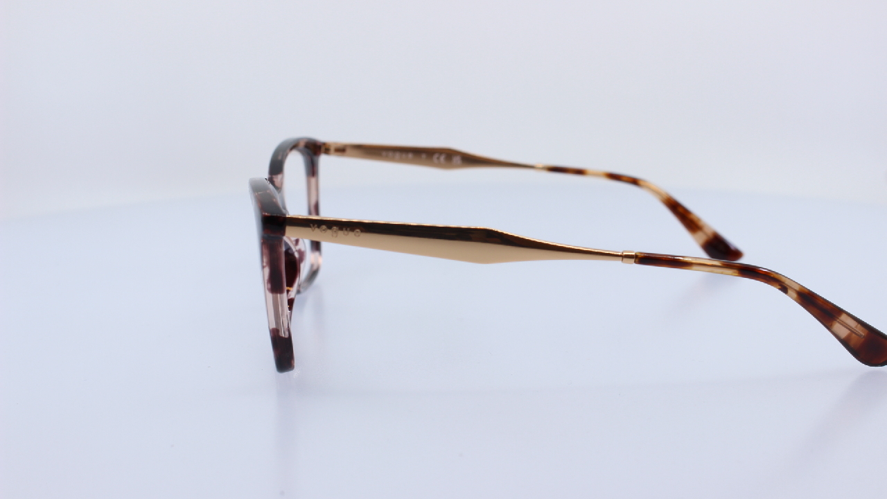 VOGUE - BARNA - VO5624