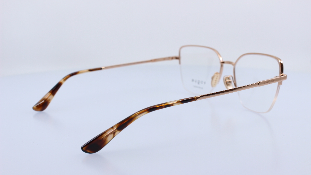 VOGUE - ARANY - VO4331