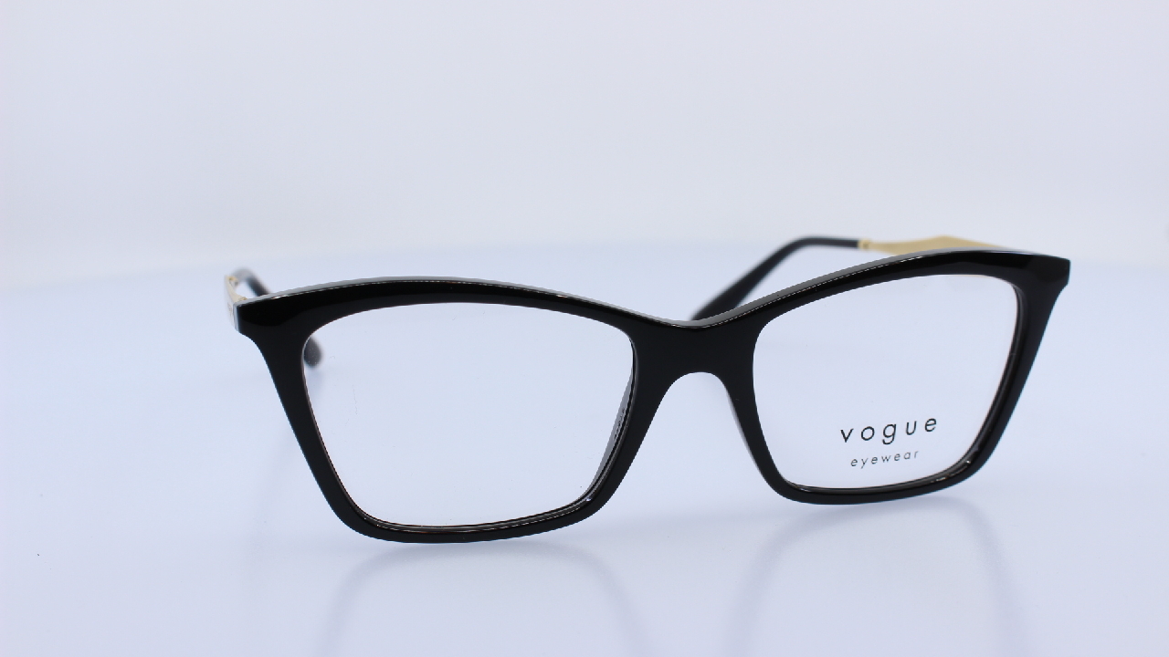 VOGUE - FEKETE - VO5624