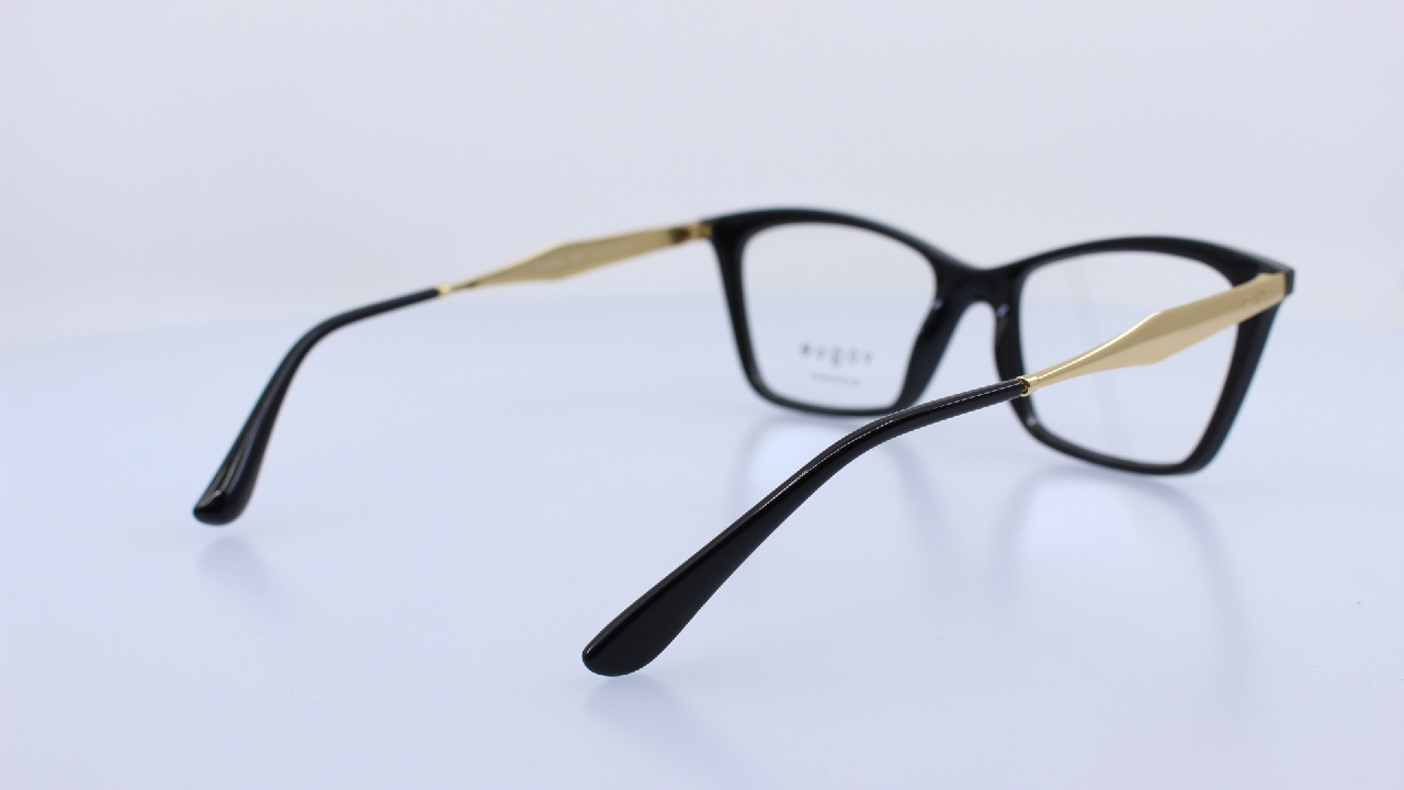 VOGUE - FEKETE - VO5624