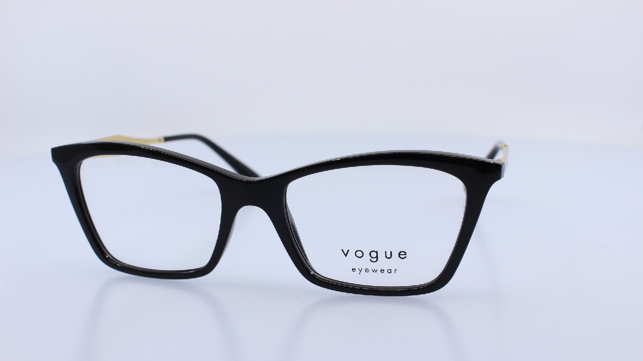 VOGUE - FEKETE - VO5624