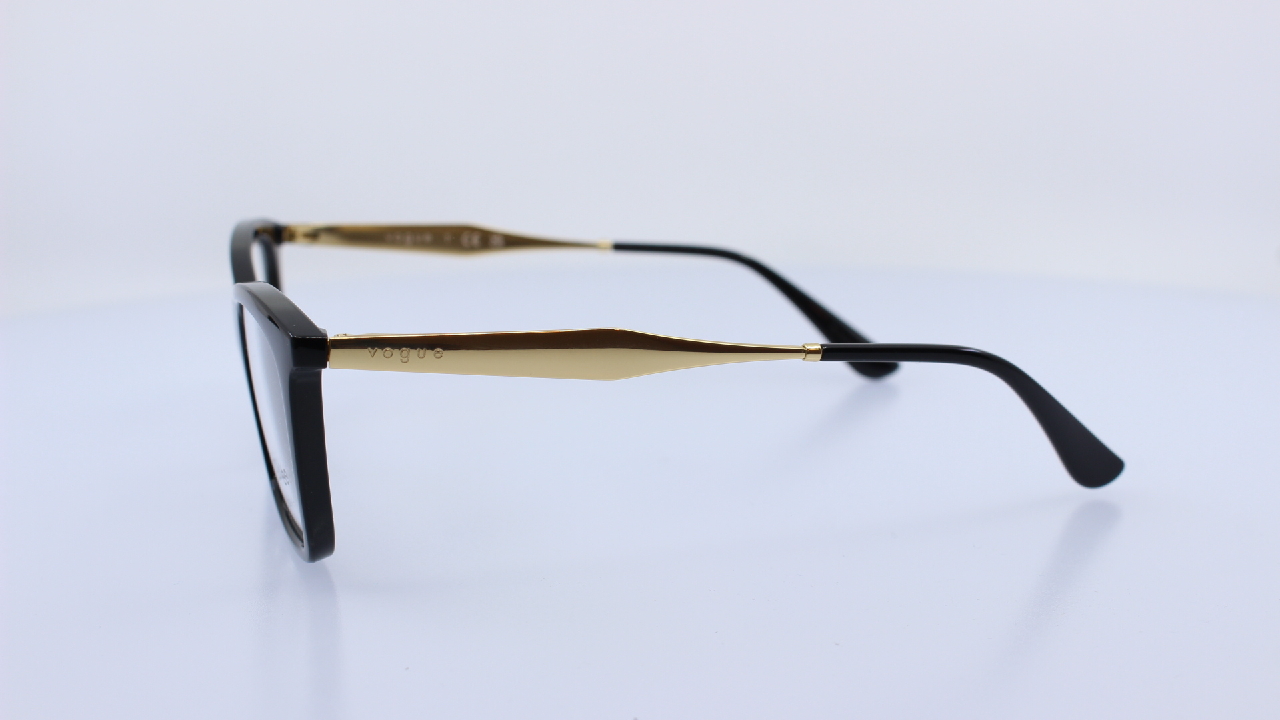 VOGUE - FEKETE - VO5624