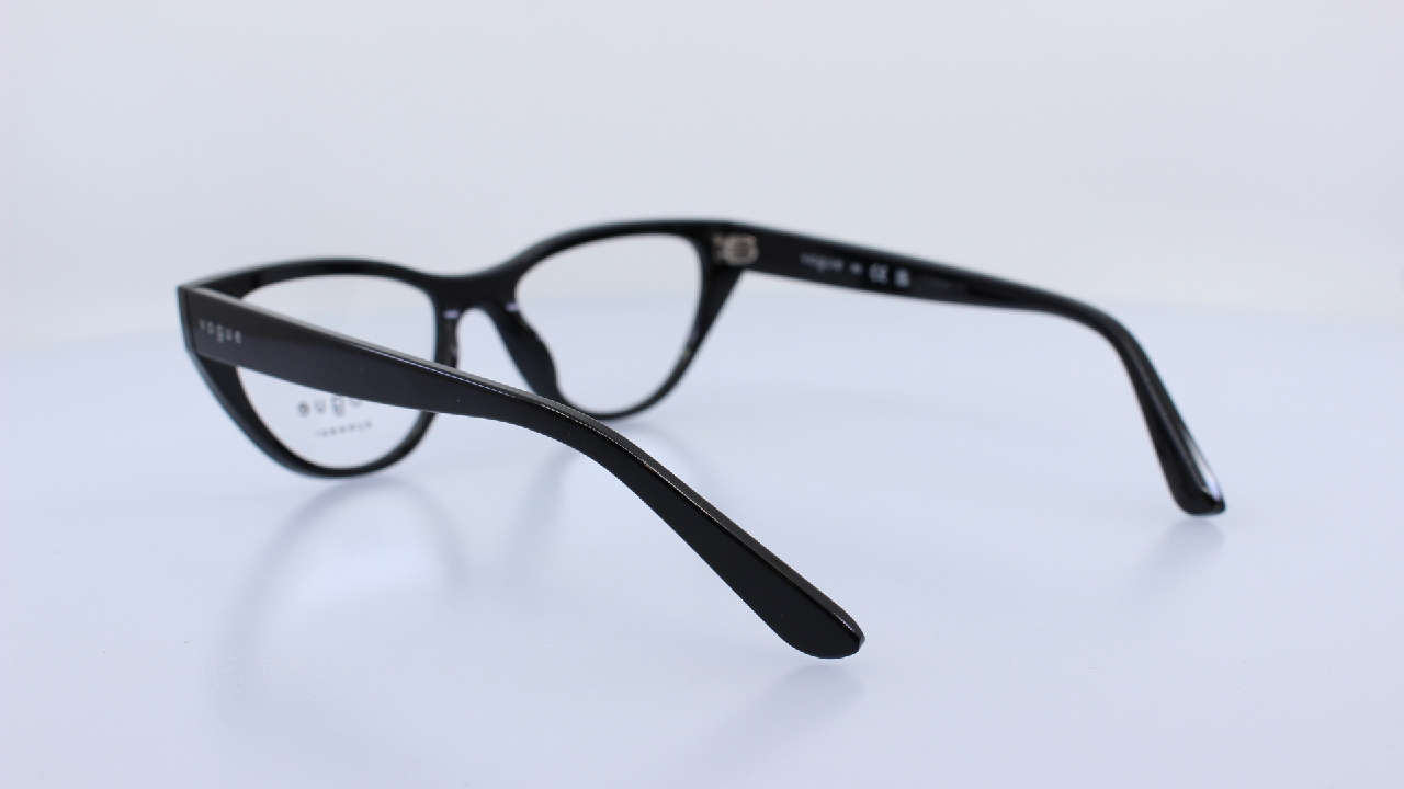 VOGUE - FEKETE - VY2035