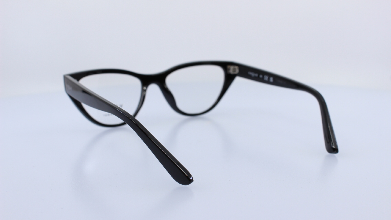 VOGUE - FEKETE - VY2035