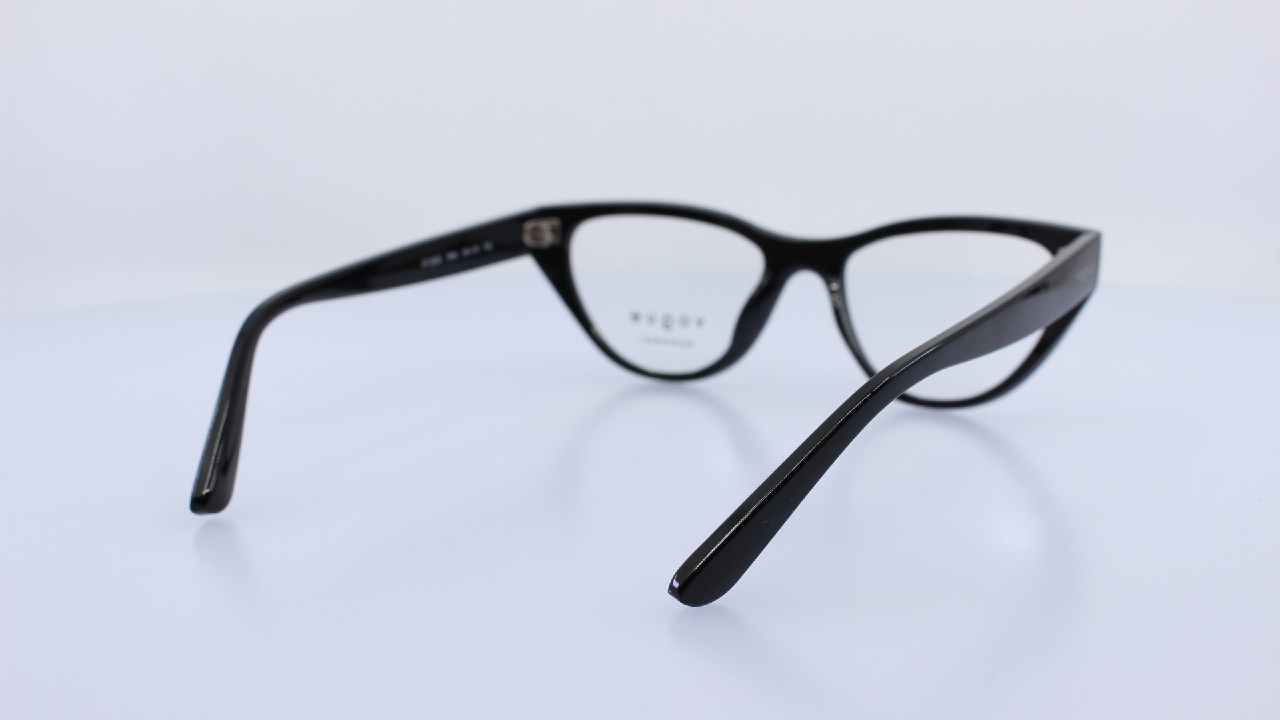 VOGUE - FEKETE - VY2035