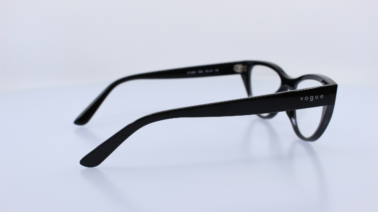 VOGUE - FEKETE - VY2035