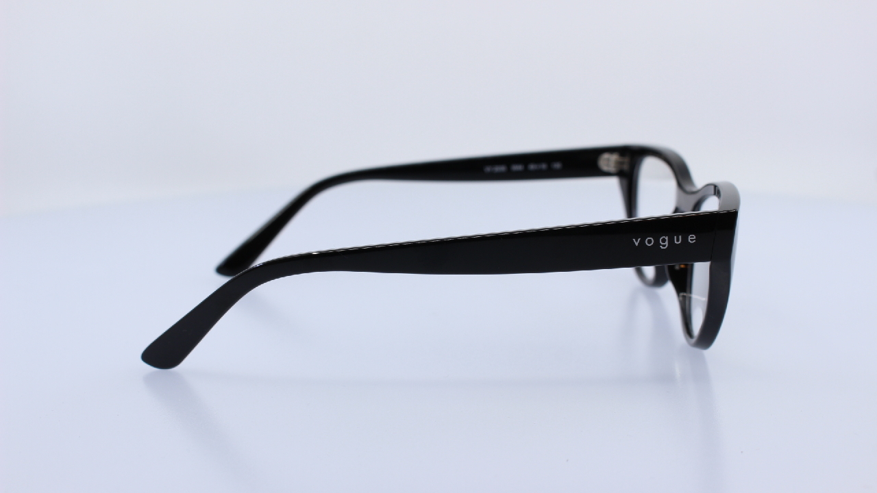 VOGUE - FEKETE - VY2035