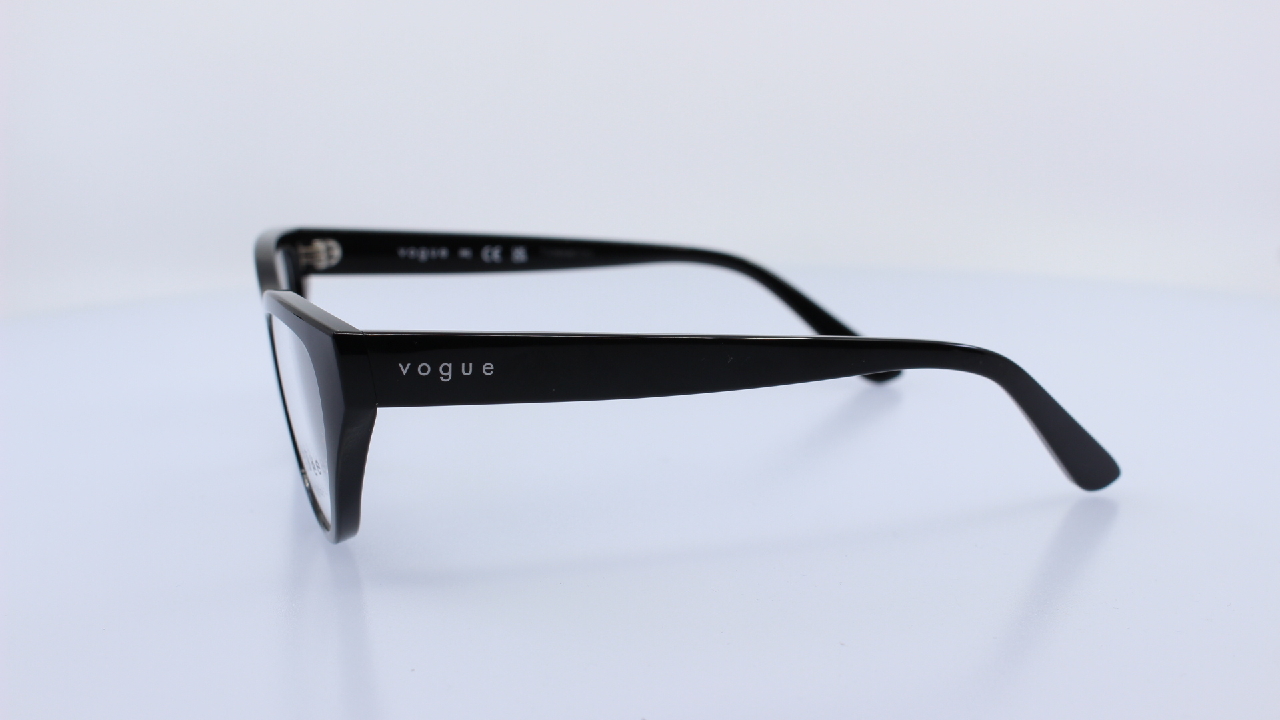 VOGUE - FEKETE - VY2035