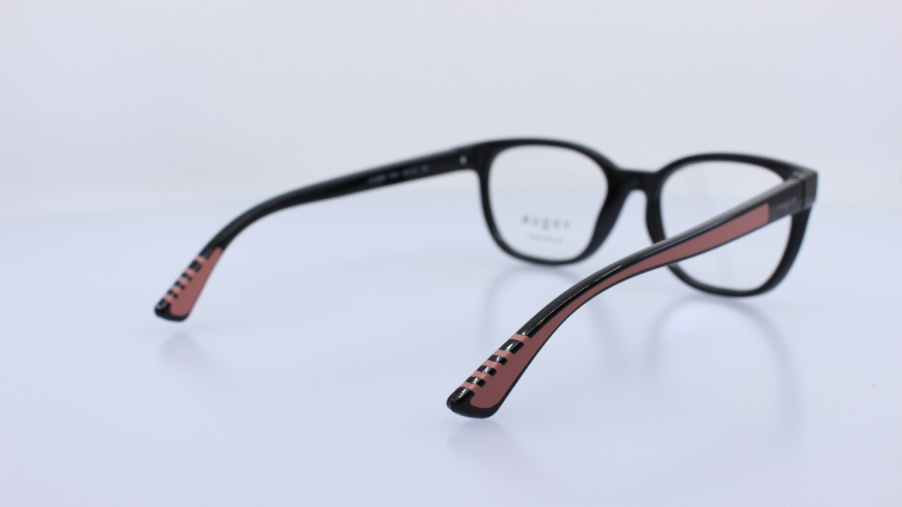 VOGUE - FEKETE - VY2033