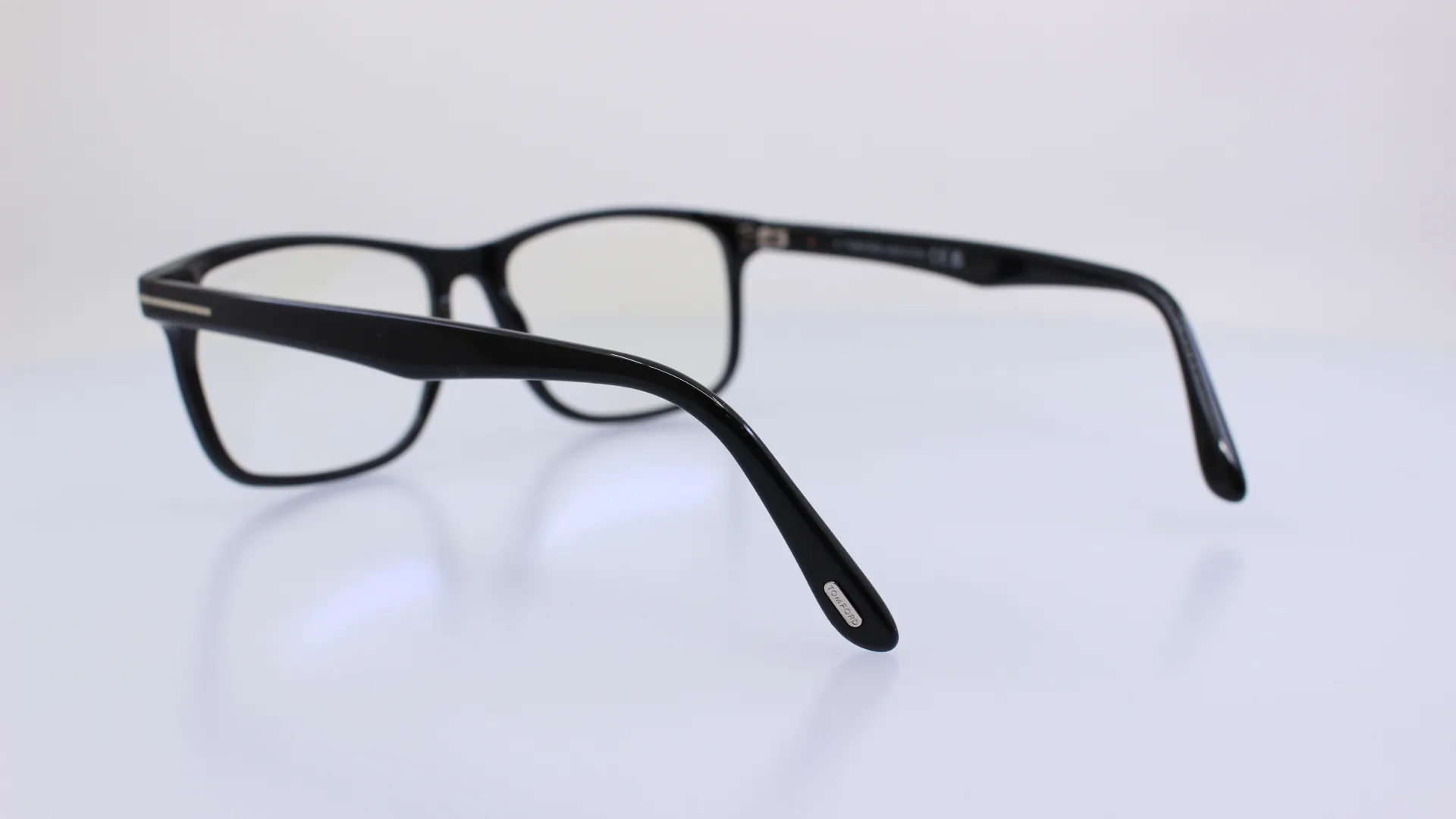 TOMFORD - FEKETE - TF5752