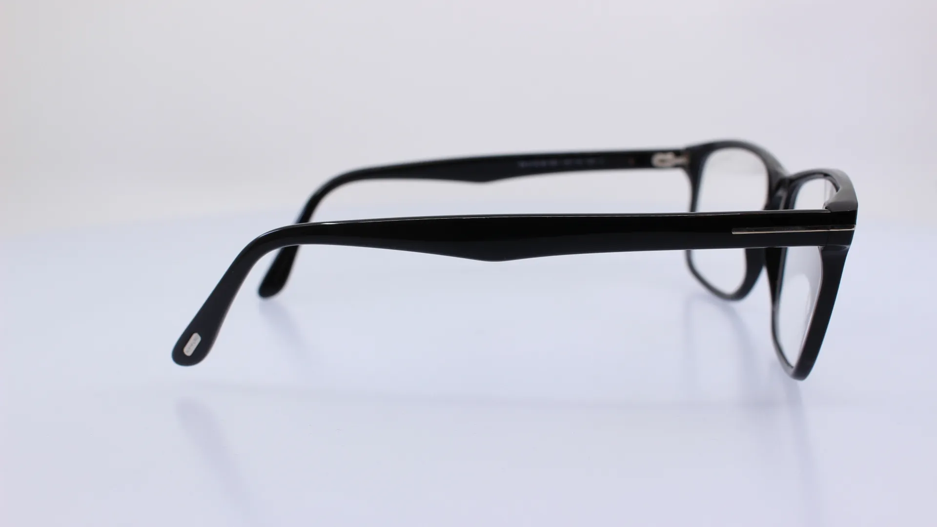 TOMFORD - FEKETE - TF5752