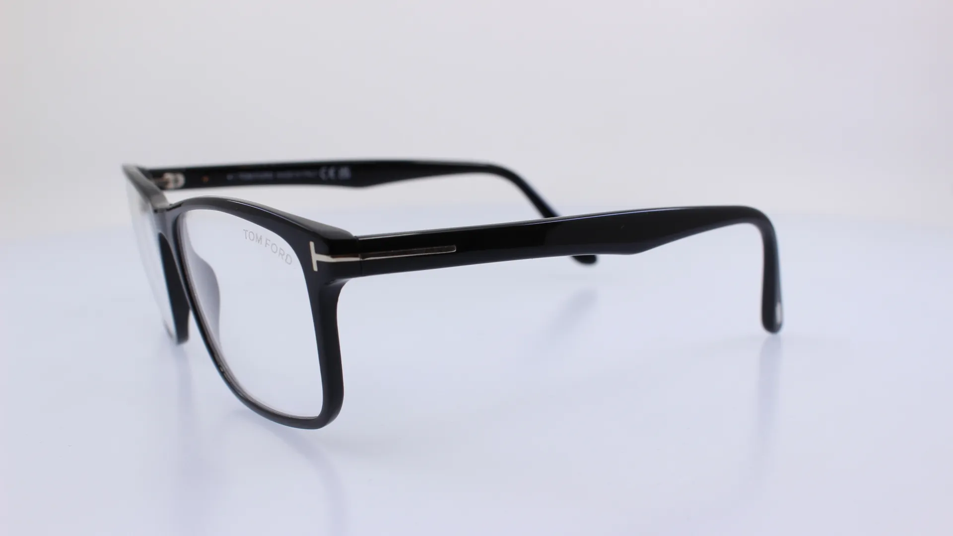 TOMFORD - FEKETE - TF5752