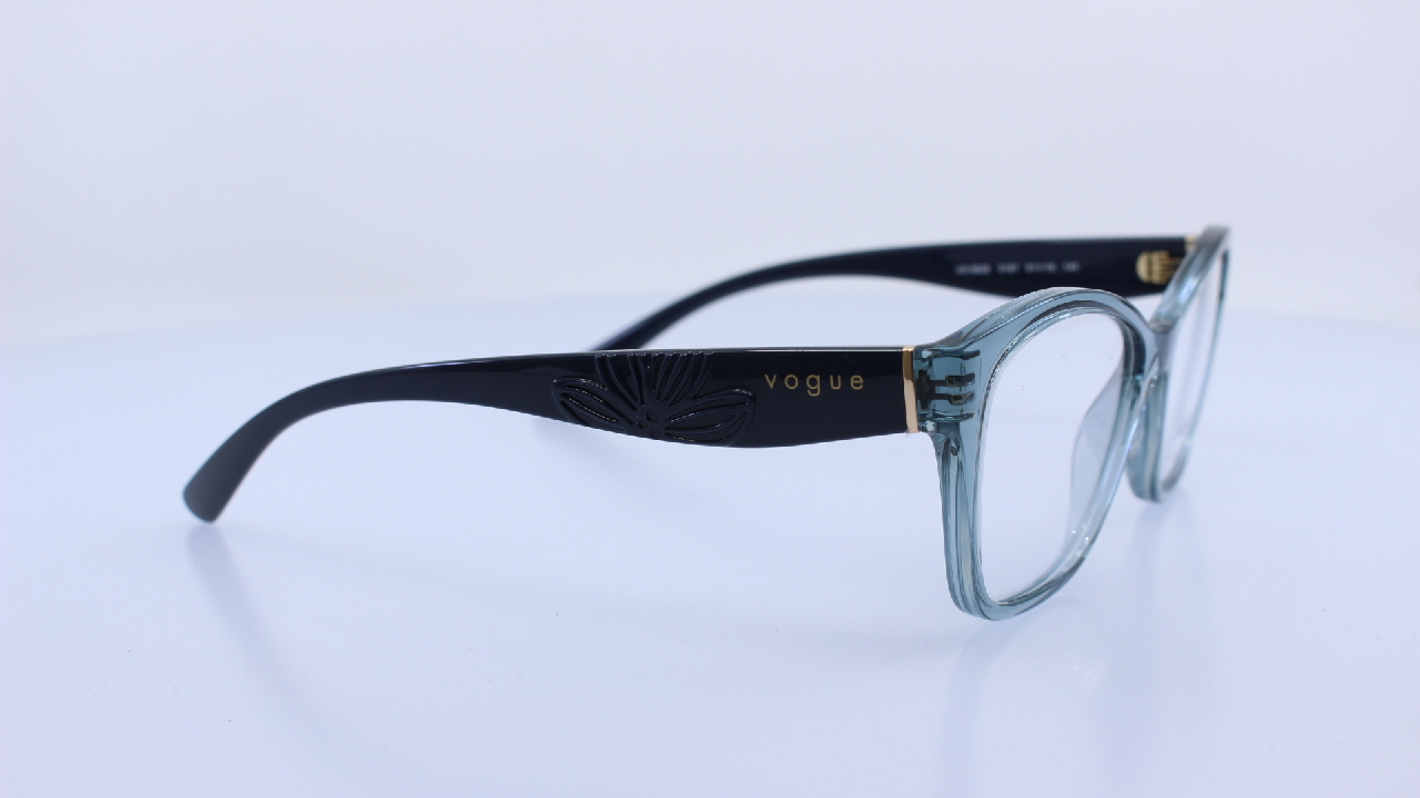VOGUE - KÉK - VO5628