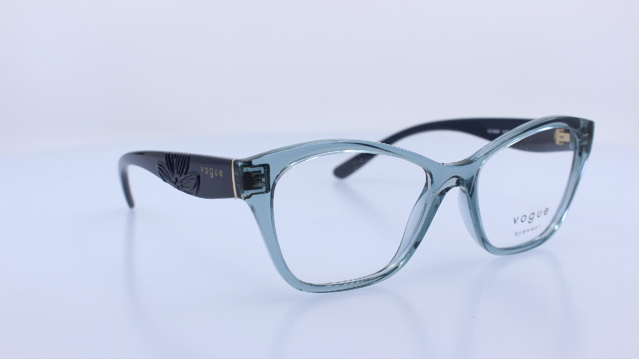 VOGUE - KÉK - VO5628