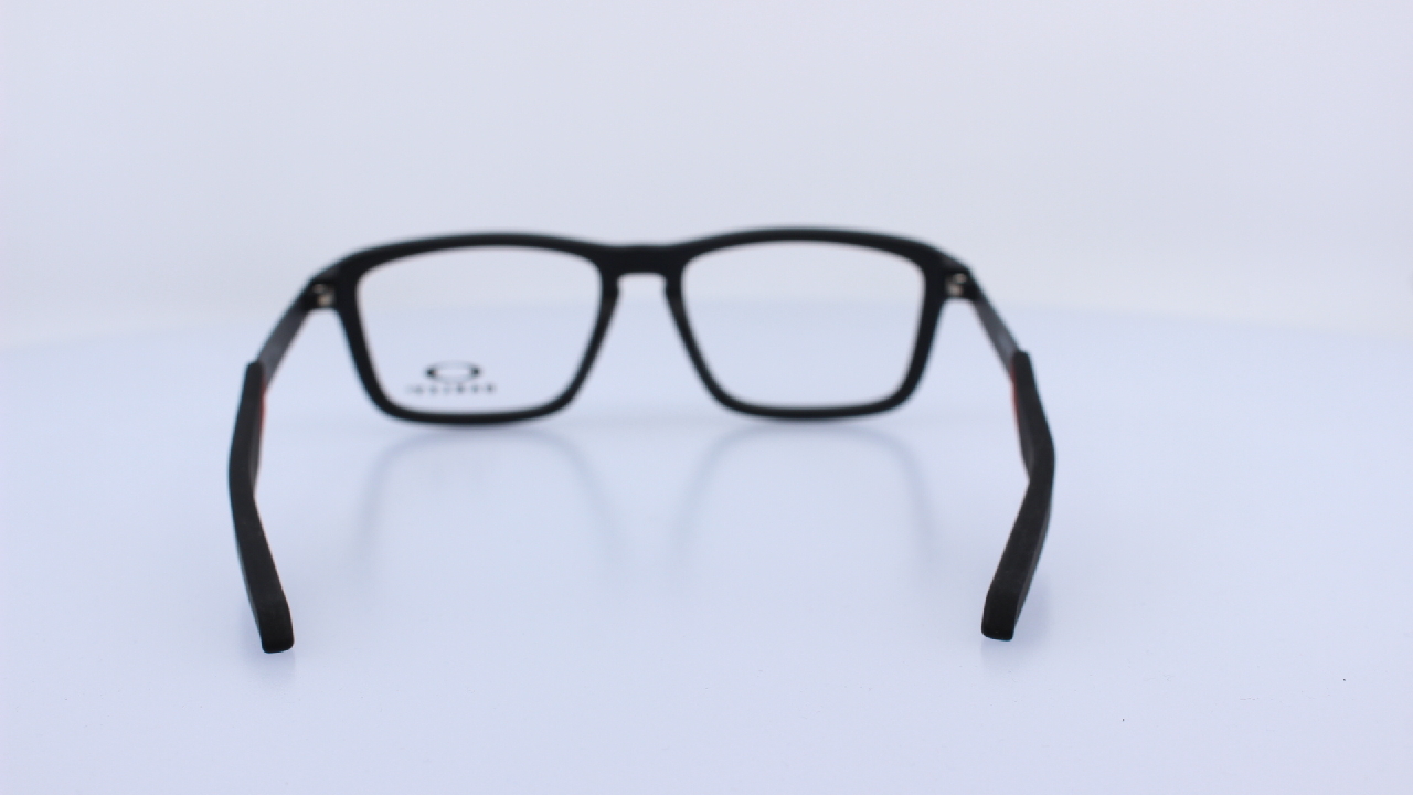 OAKLEY - FEKETE - OY8023