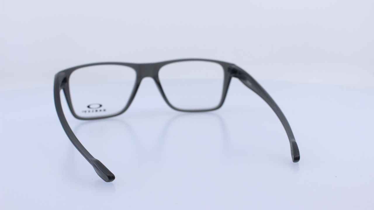 OAKLEY - SZÜRKE - OY8026
