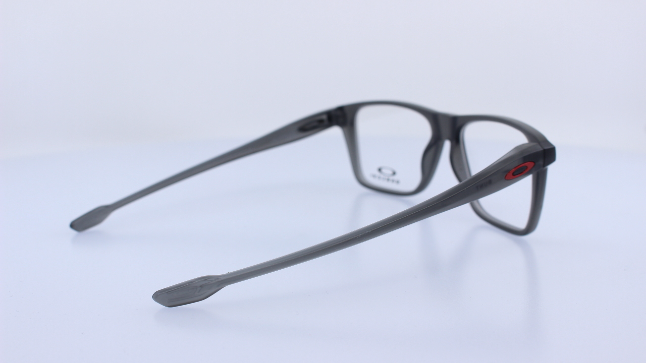 OAKLEY - SZÜRKE - OY8026
