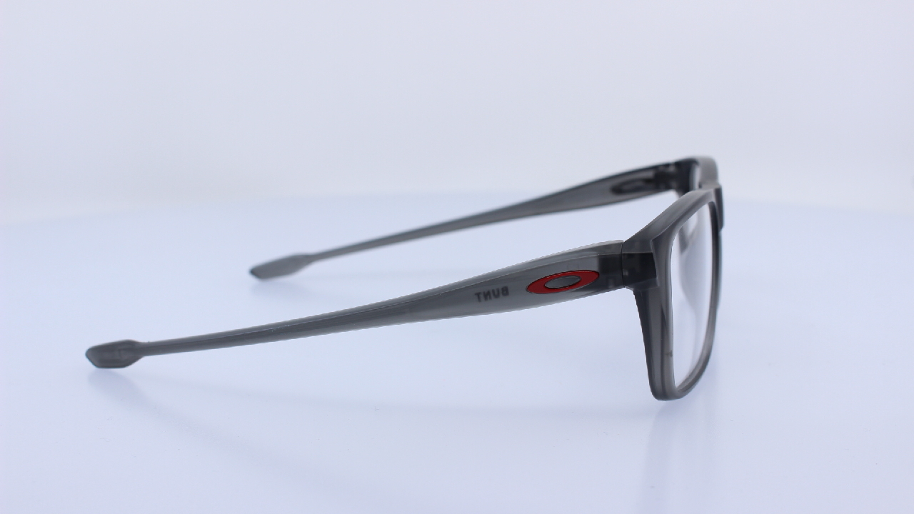OAKLEY - SZÜRKE - OY8026